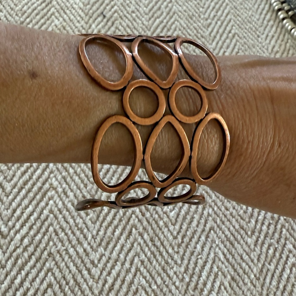 Open Circle Honeycomb Statement Cuff Bracelet - Copper